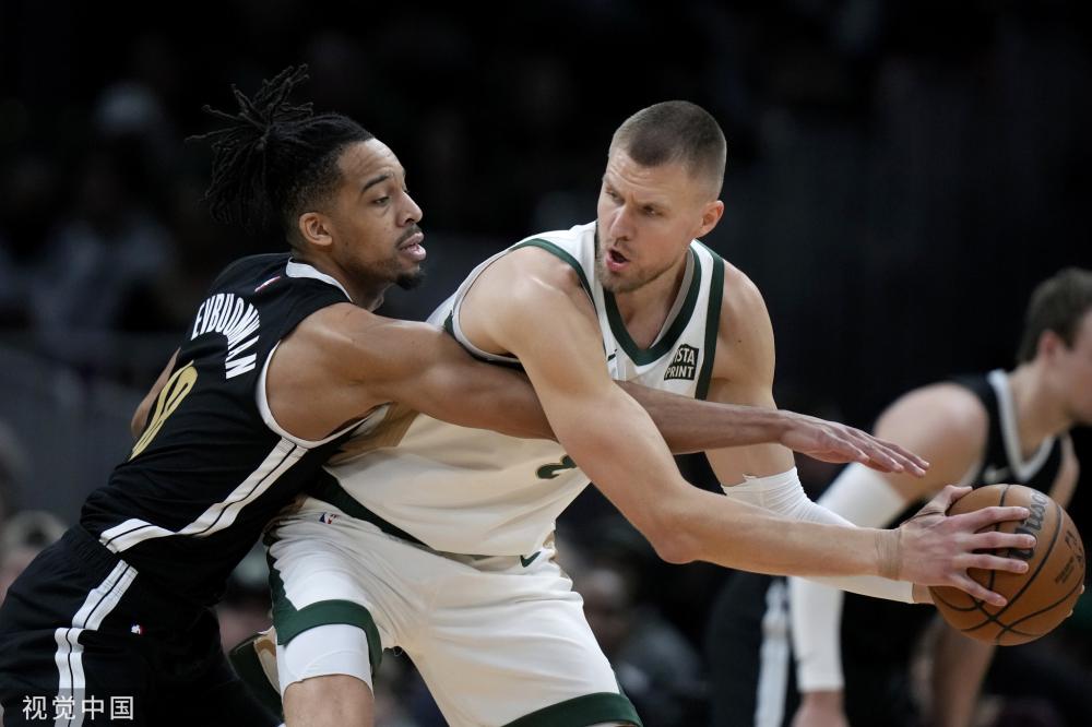 安菲尔德 安菲尔德