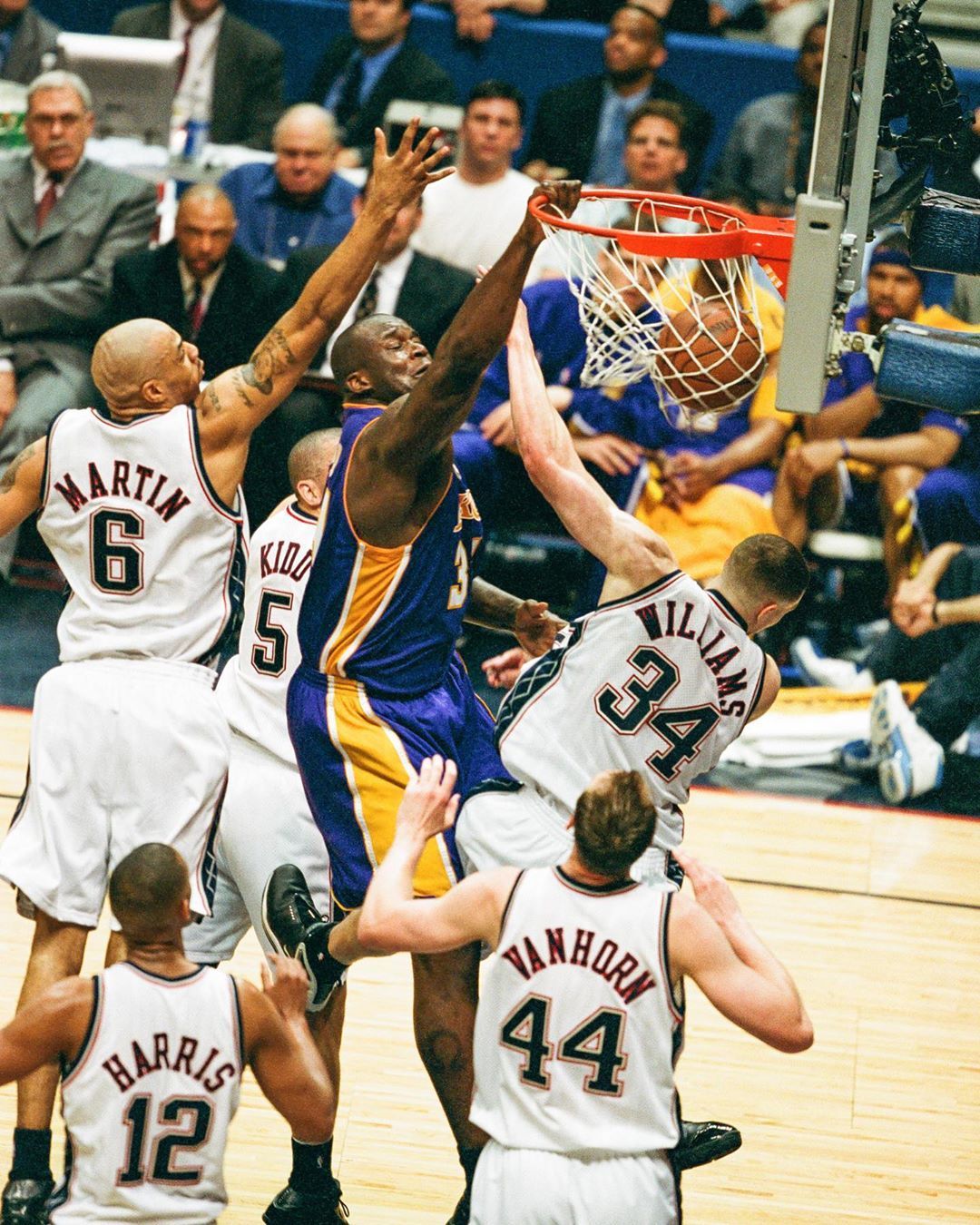 另一方面 另一方面